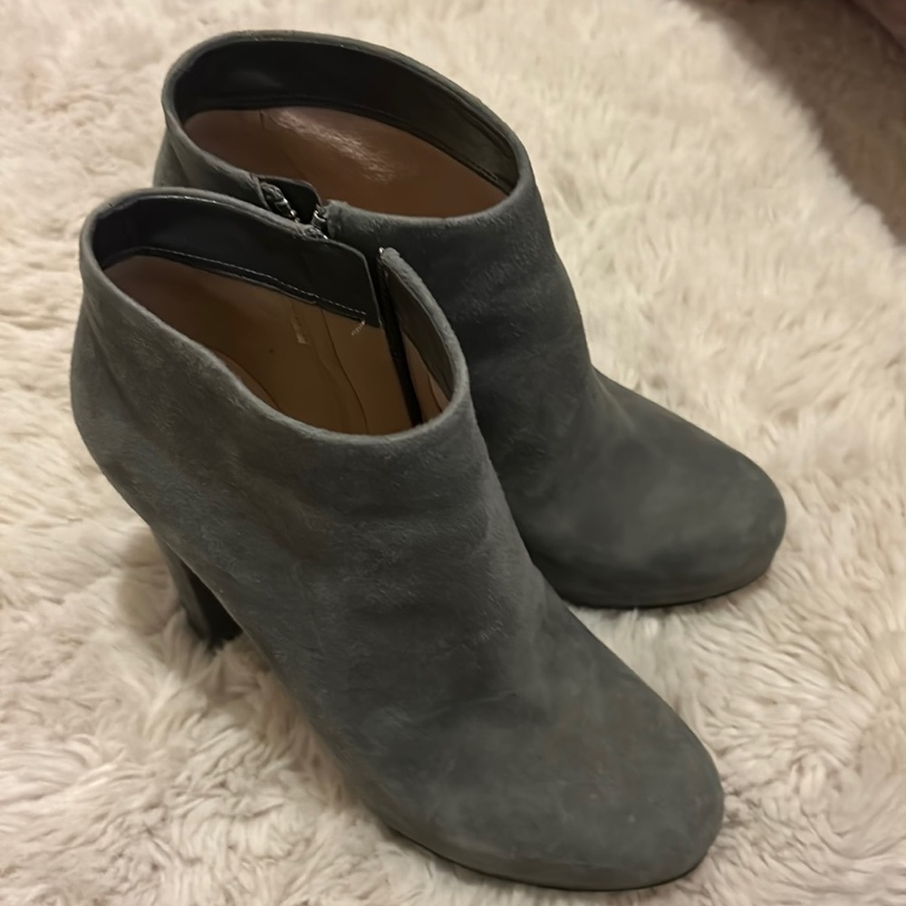 Michael Kors boot Size 7.5